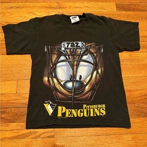 Vintage 90s Pittsburgh Penguins Youth 10/12 Taz Hockey Cartoon T Shirt